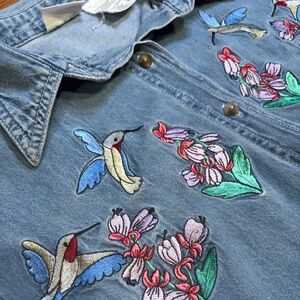 Vintage Bobbie Brooks Embroidered Denim Shirt Medium Hummingbirds Flowers